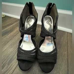 Nina sparkle shimmer black sandal heels size 10
